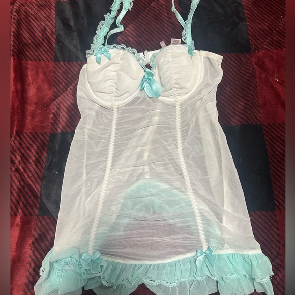 La senza lingerie - Picture 1 of 3